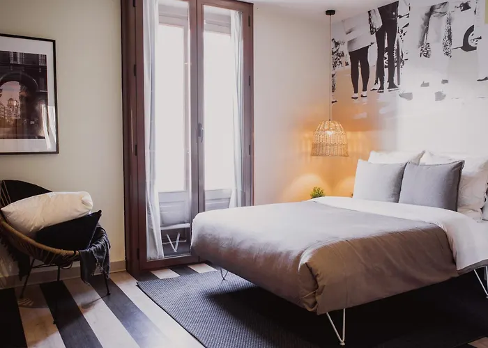 Room Select Sol Madrid